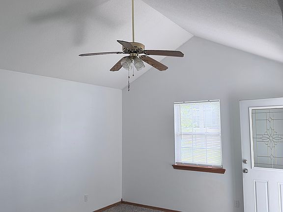 2nd image of 828 S Brownell Ave