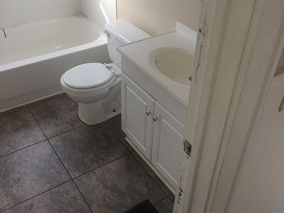 4th image of 1463 N 6th St