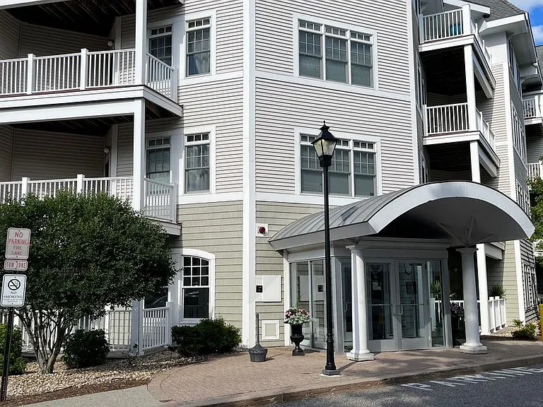 614 Pond St #1416 — Photo 34