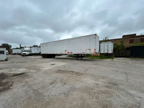 4600 W Armitage Ave, Chicago, IL 60639