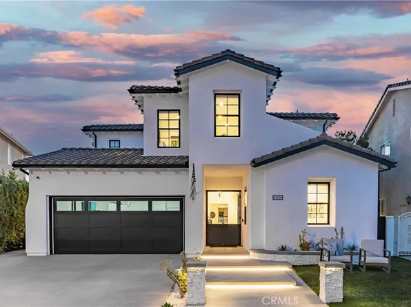 19105 Chandon Ln, Huntington Beach, CA 92648