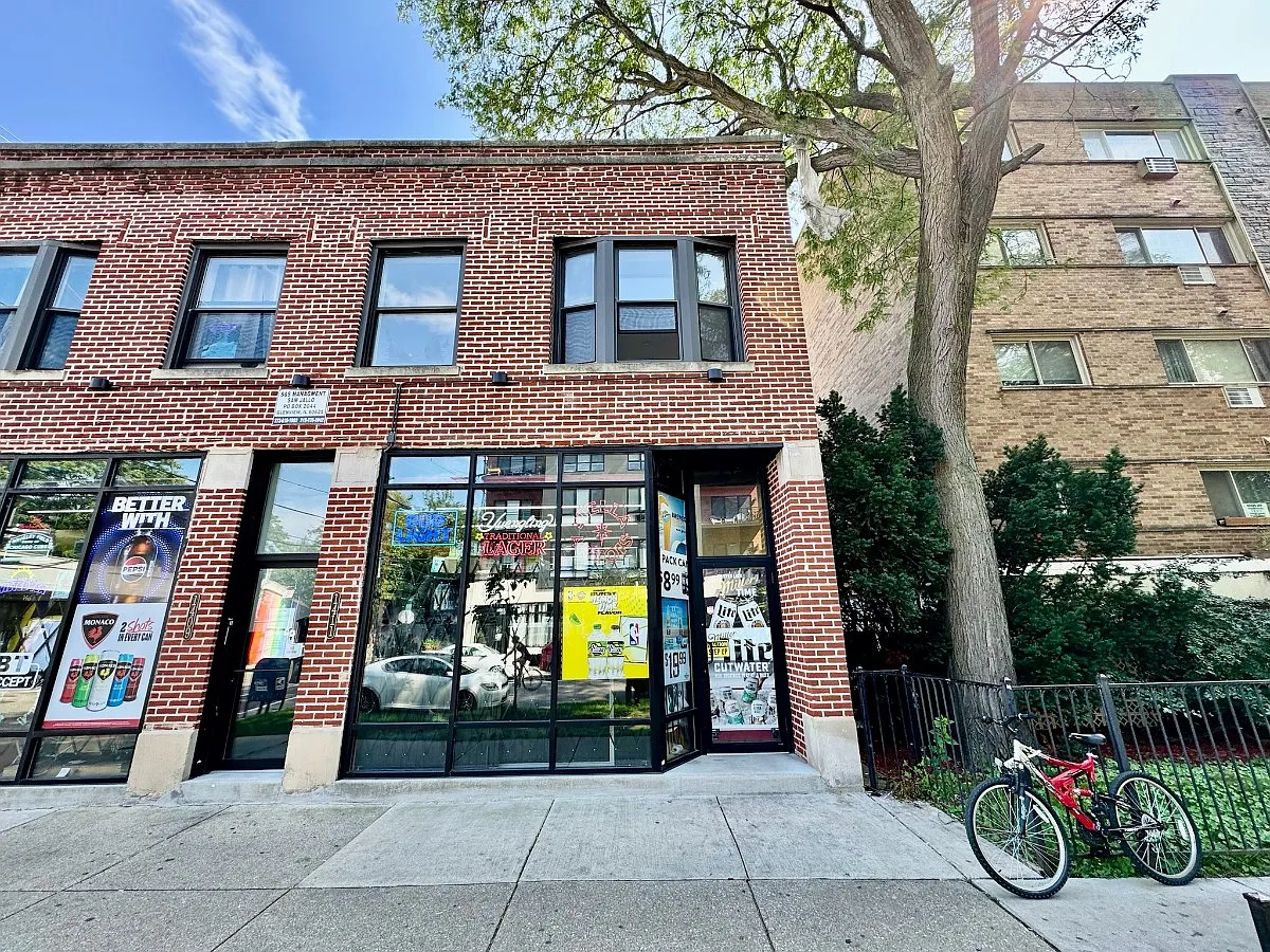 2 bed, 1.0 bath, 850 sqft, $2,400 — Photo 2