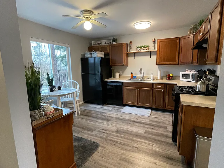 27 Mayapple Ln — Photo 2