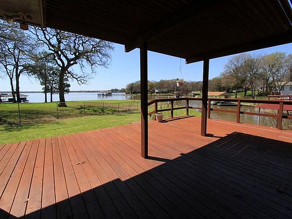 3rd image of 108 Misty Glen Cir
