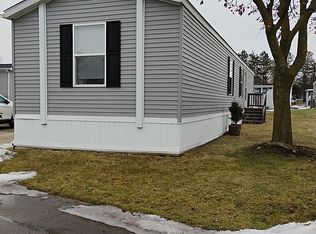 44 Old Orchard Dr, Davison, MI 48423