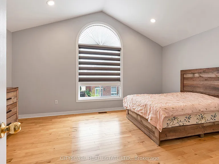 5623 Longboat Ave — Photo 32