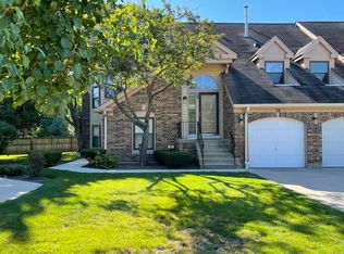 13 Willow Pkwy, Buffalo Grove, IL 60089