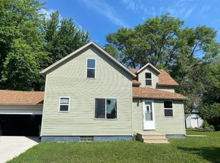 113 Carleton Ave, Morgan, MN 56266