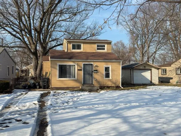 21144 Pinecrest St, Taylor, MI 48180