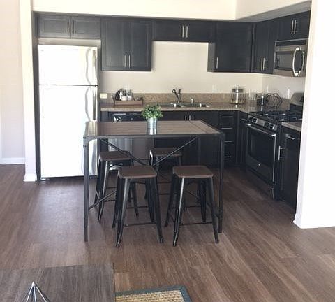 4th image of 10455 Magnolia Blvd APT 305