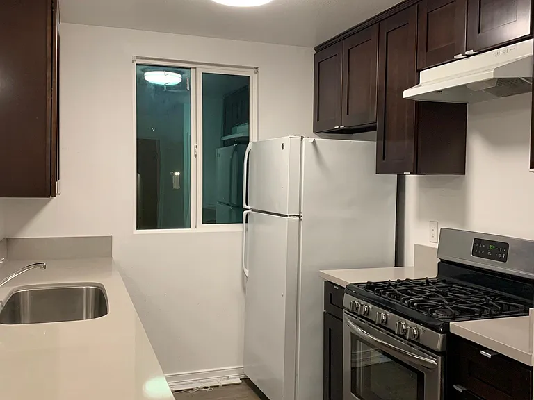 621 N Benton Way #5 — Photo 17