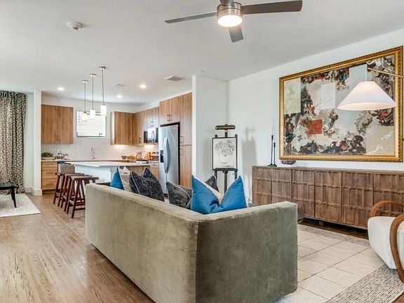 2nd image of 1396 Branchwood Pl