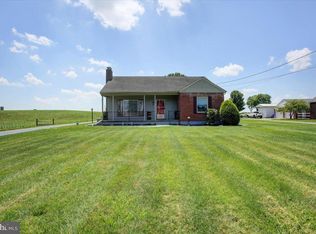 890 Buchanan Trl E, Greencastle, PA 17225