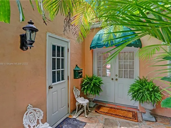 4400 Palmarito St, Coral Gables, FL 33146