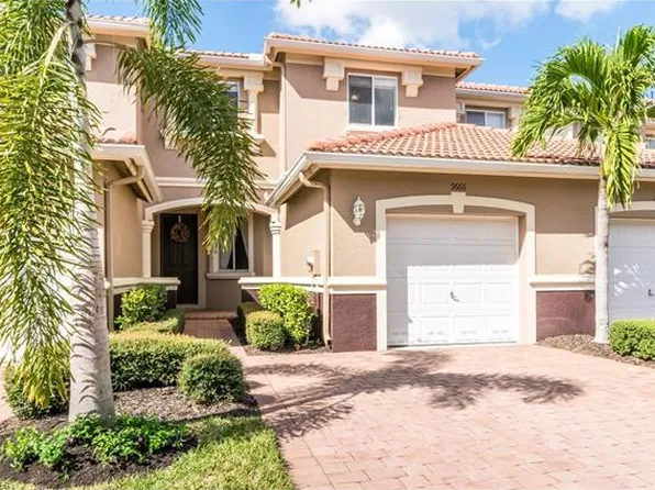 9666 Roundstone Cir, Fort Myers, FL 33912