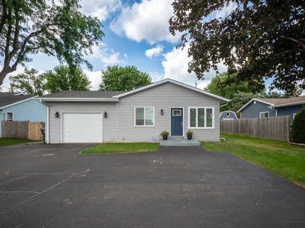 26914 116th St, Trevor, WI 53179