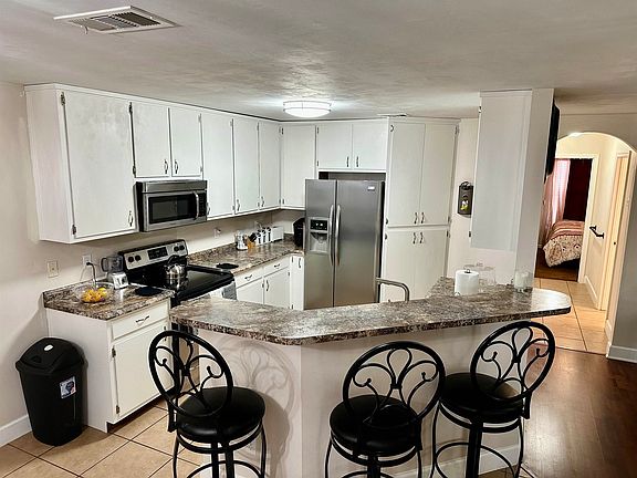 5th image of 245 Makayla Ln