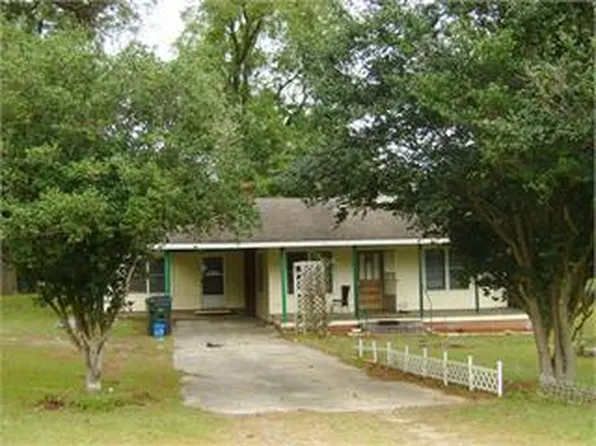 228 Leroy Sapp Rd, Douglas, GA 31533