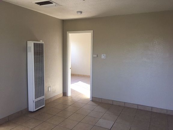 5th image of 1916 Niles St APT E