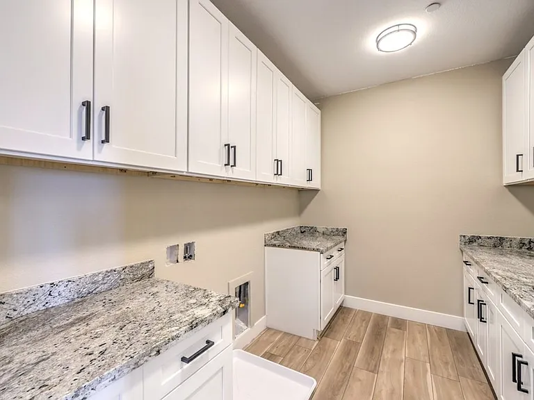 729 Milan Ave — Photo 33