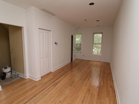 5th image of 1544 N Bosworth Ave #2F