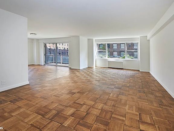 4th image of 150 E 69th St APT 4E