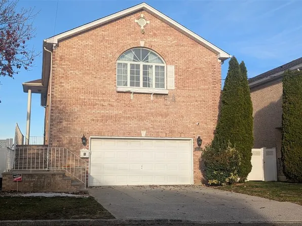 15095 Powells Cove Boulevard, Whitestone, NY 11357