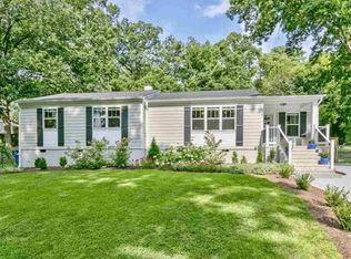 2107 Woodview Dr, Raleigh, NC 27604