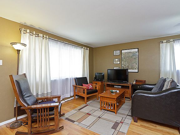2nd image of 6466 Plateau Ave