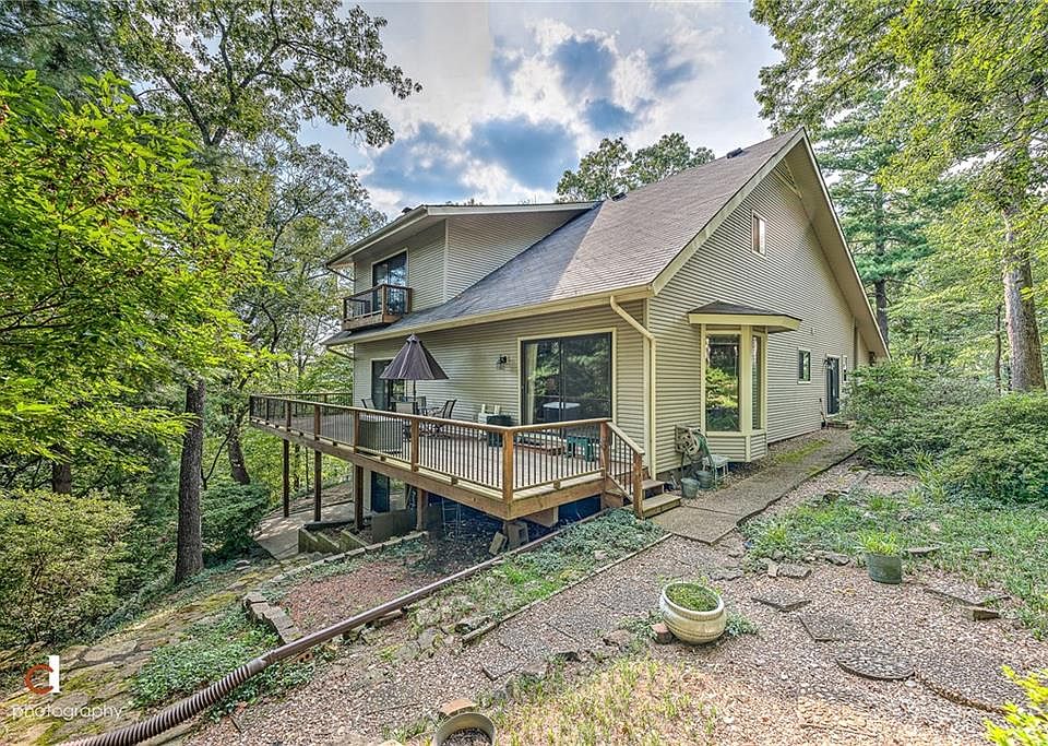 1st image of 16 Aldridge Ln