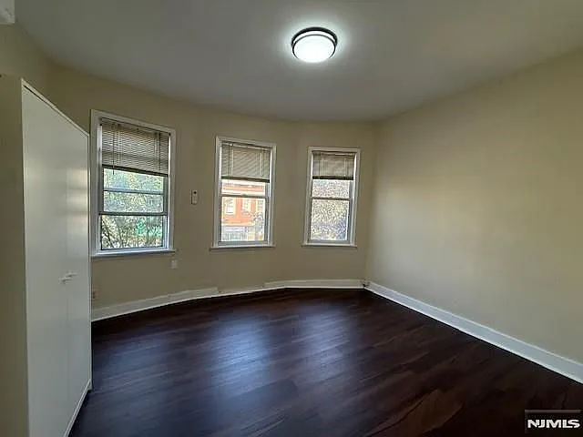 234 Paterson Ave — Photo 6