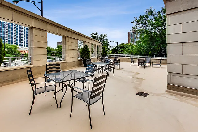4350 N Broadway St #503 — Photo 16