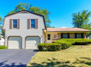 424 W Briarcliff Rd, Bolingbrook, IL 60440