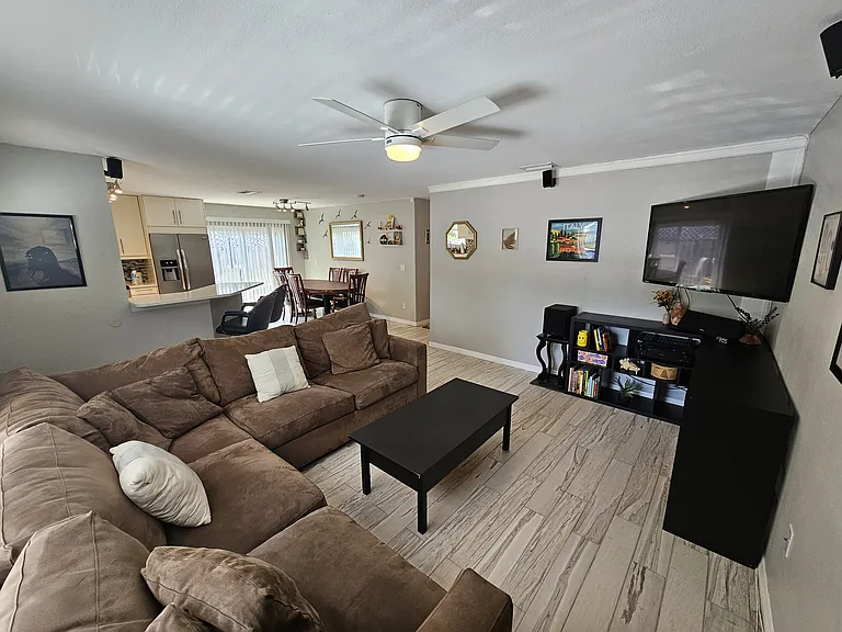 1224 E Powhatan Ave — Photo 3