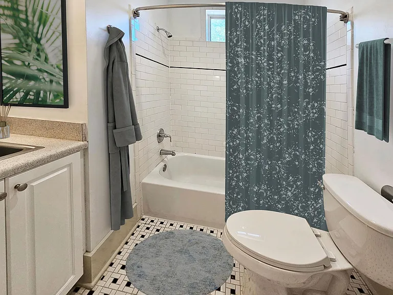 1812-1820 Madison Ave — Photo 5