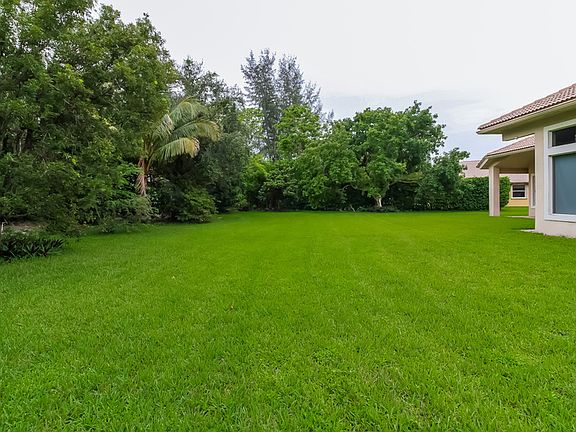 5th image of 6384 NW 93rd Dr