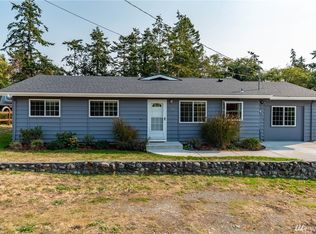 880 Burroughs Ave, Oak Harbor, WA 98277