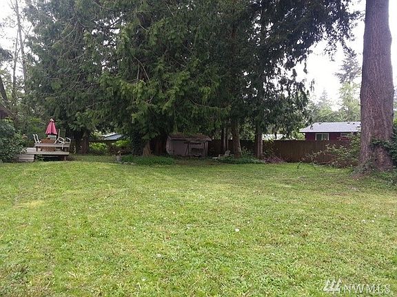 4th image of 32207 83rd Dr NW