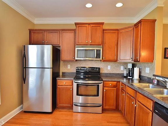 kitchen includes all appliances in picture