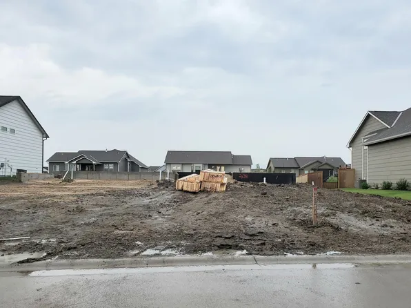 2634 N Quartz St, Andover, KS 67002