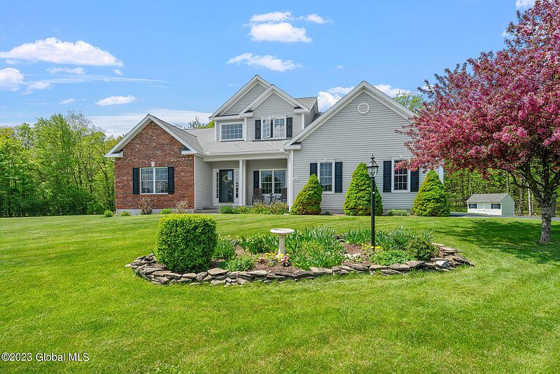 3rd image of 623 Maura Lane