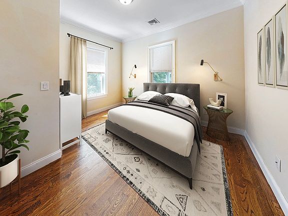 2nd image of 17 Perrin St #2