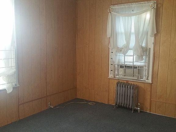 4th image of 55 Chelsea Ave