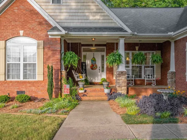 17 Kensington Ct, Alexandria, AL 36250