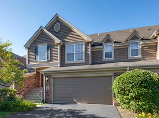 2 Ashford Ct, Lincolnshire, IL