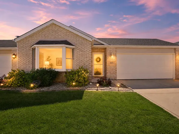 315 Valley Ct, Lowell, IN 46356