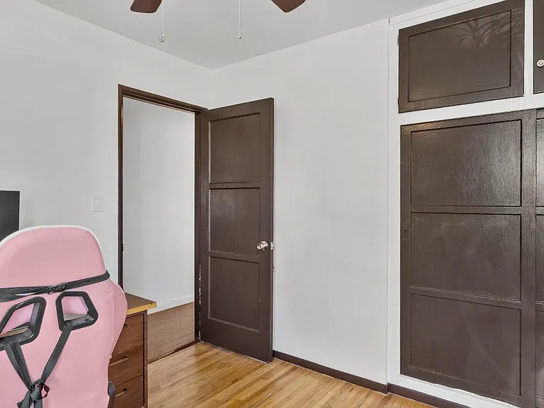 1327 W Ivesbrook St — Photo 19