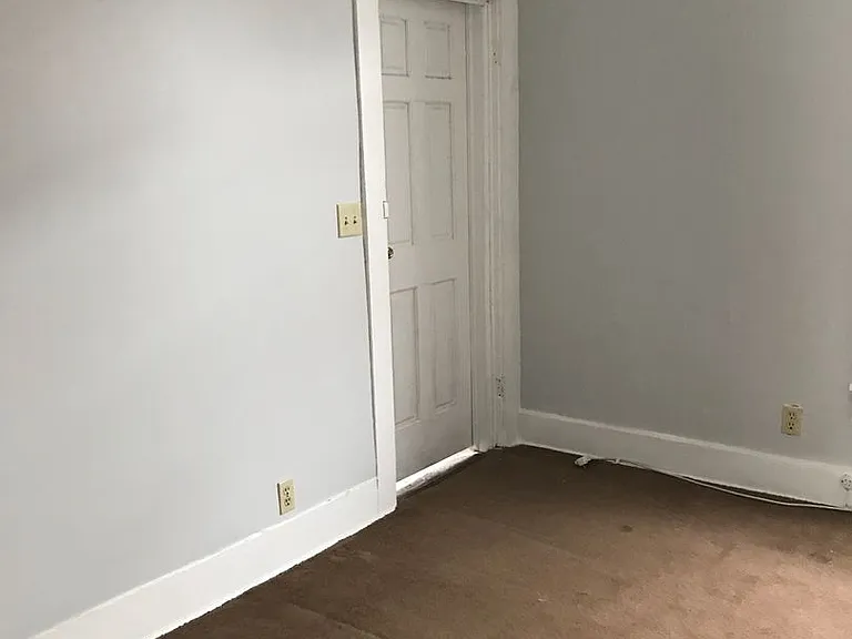 718 Brown St — Photo 4