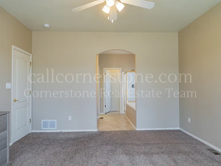 3305 Hollycrest Dr — Photo 19