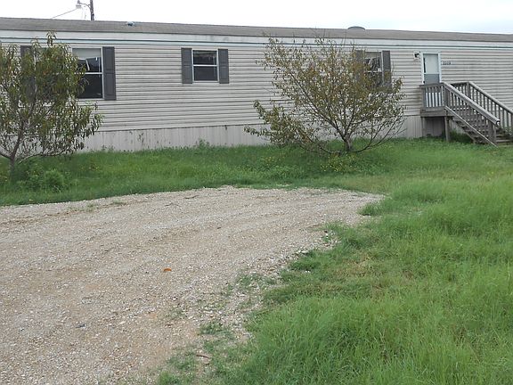 2nd image of 2400 Tumbleweed Trl